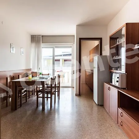 Apartment Aurora B *